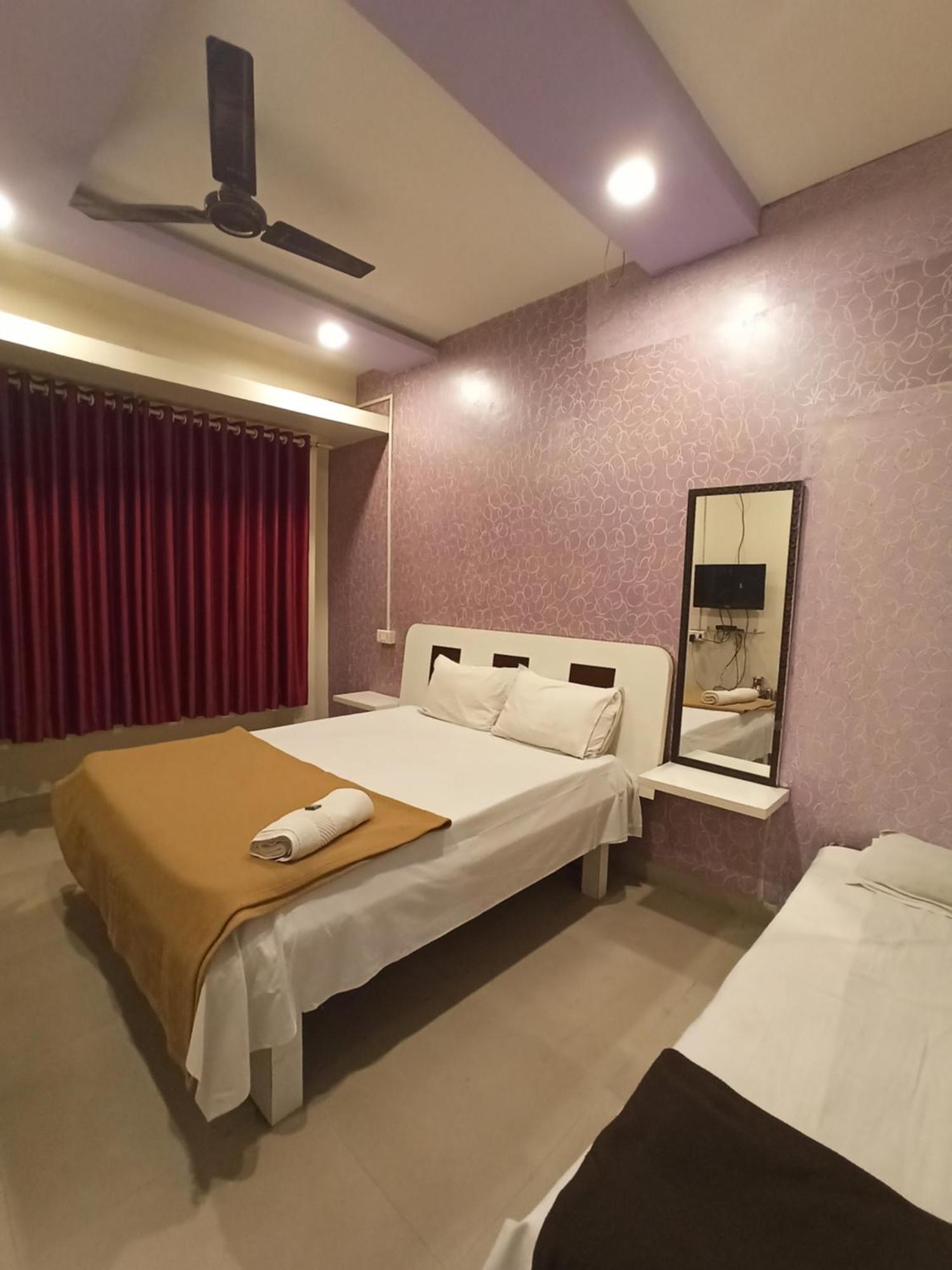 Malwade Motel 浦那 外观 照片